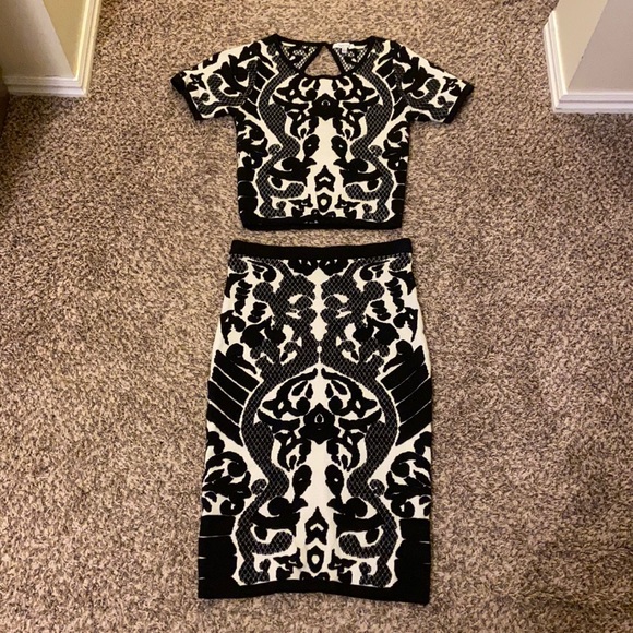 Lucy Paris Dresses & Skirts - Lucy Paris Black and White Crop and Skirt Set Small